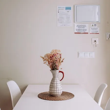 Estelles Close To Apartamento *